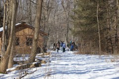 2020-02-17_CedarcroftFamilyDay_CrowdAtTheCabin